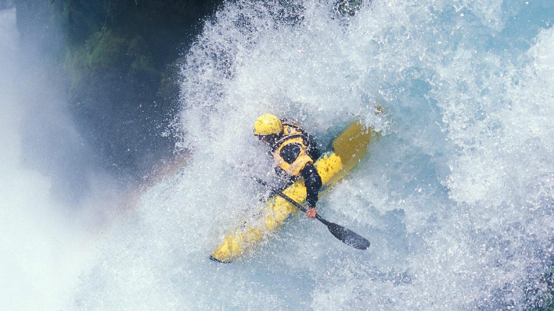 布里斯班狮吼主场2-1逆转珀斯光荣，朗点射克莱因绝杀定乾坤